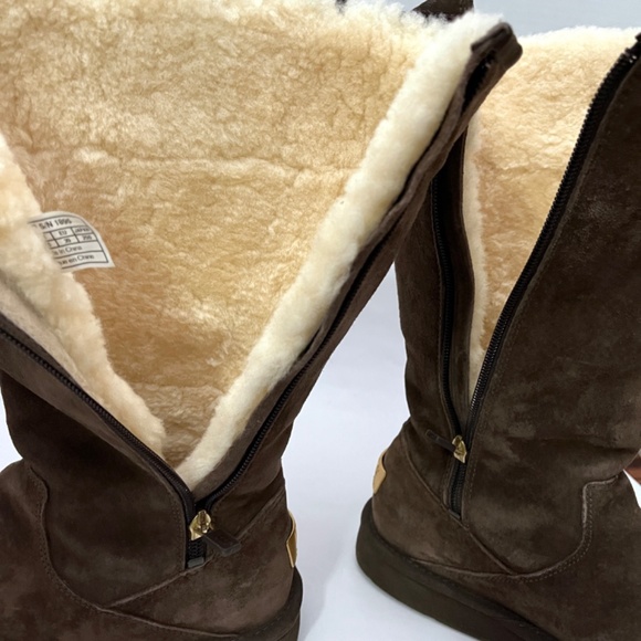 UGG Tall Retro Cargo Boots Buckle Side Pocket - Picture 10 of 15